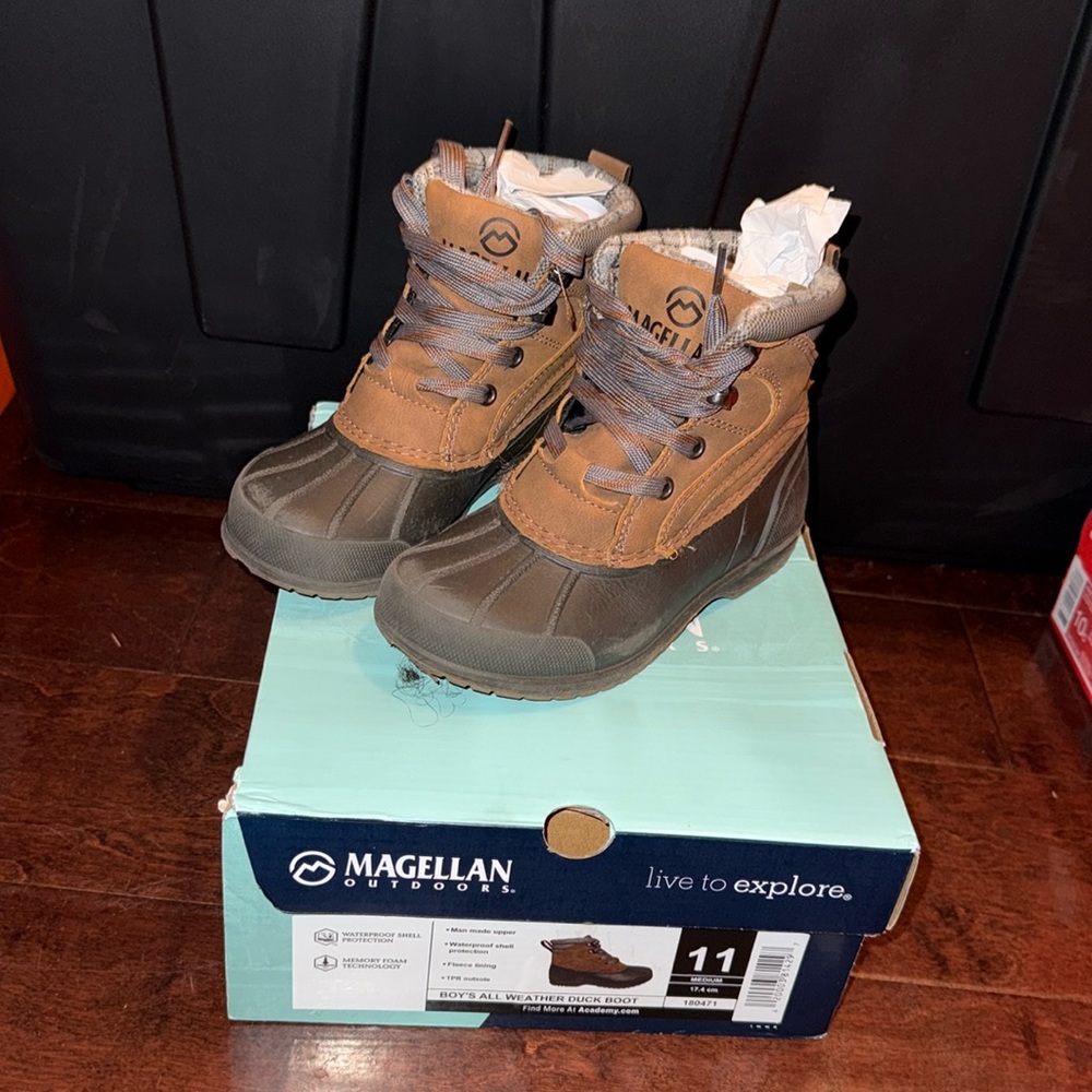 Magellan Outdoor Boy’s All Weather Duck Boot